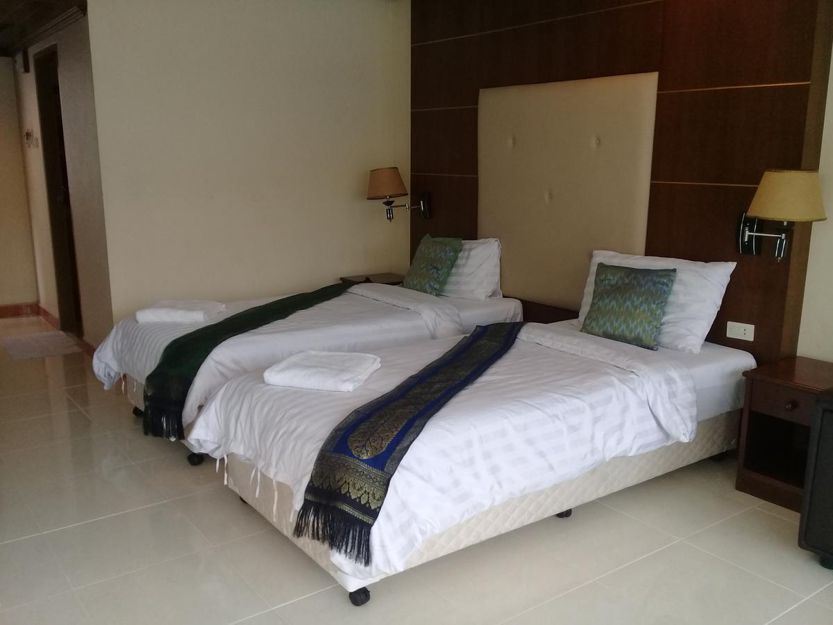 Ban Tyrol Otel Patong Dış mekan fotoğraf