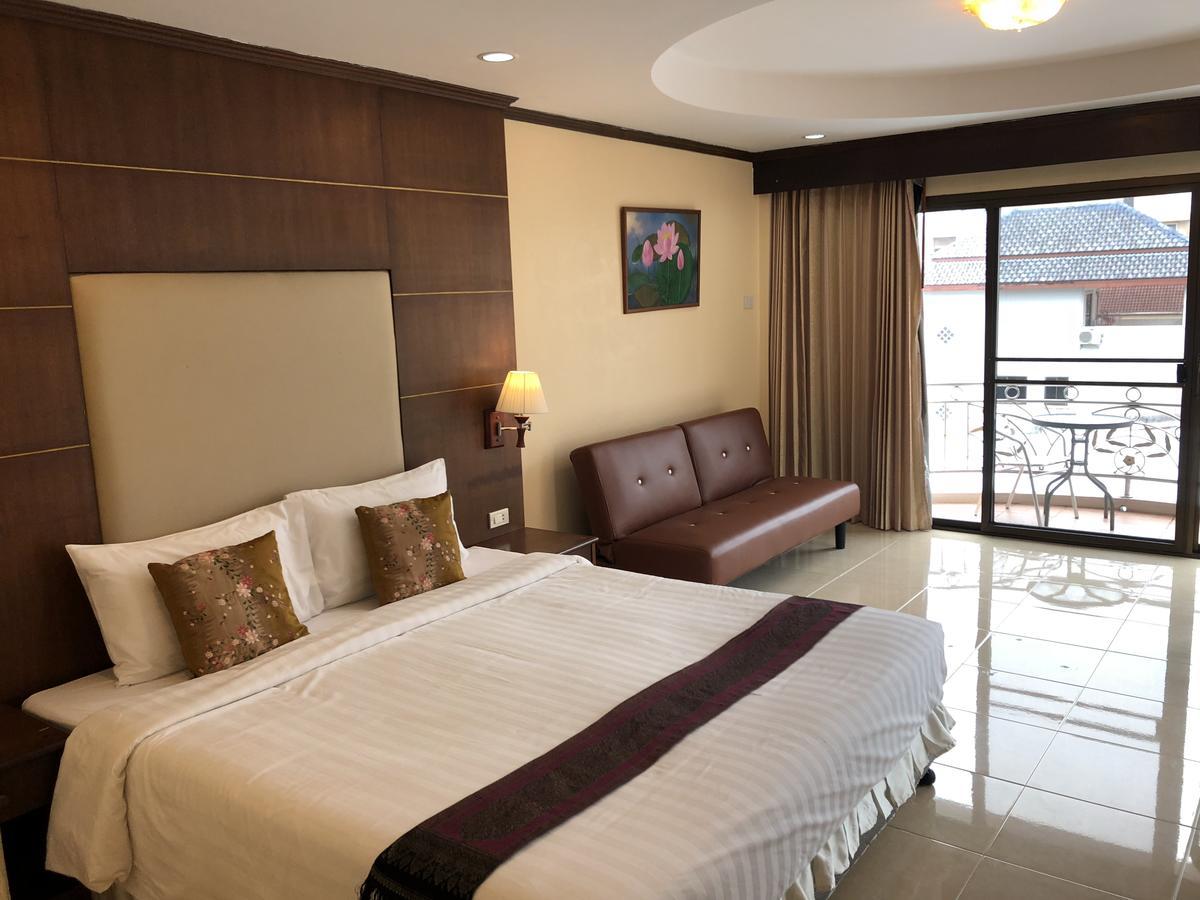 Ban Tyrol Otel Patong Dış mekan fotoğraf